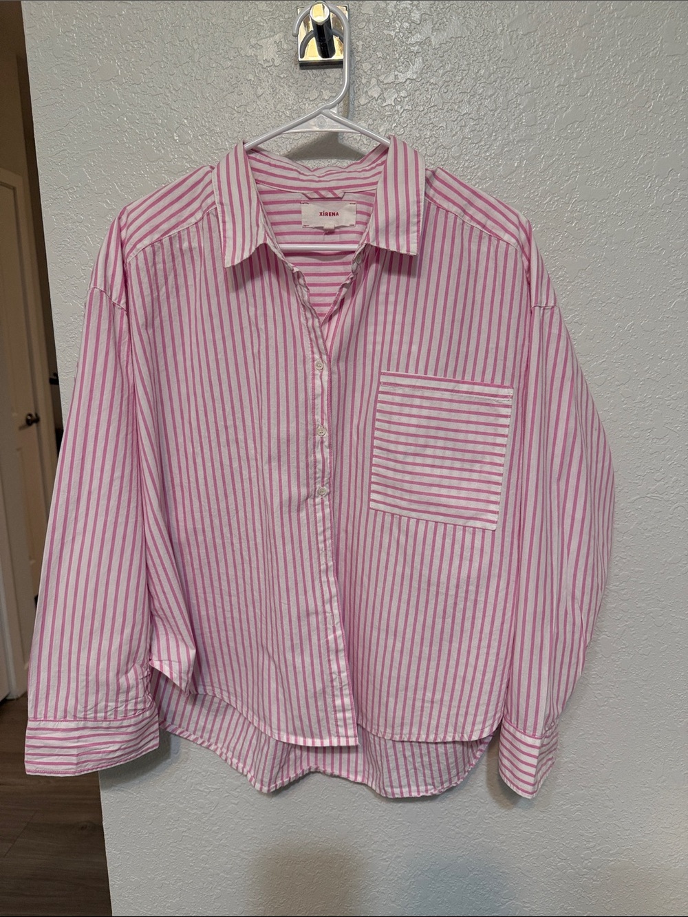 XiRENA Pink and White Striped Casual Button-Down Shirt